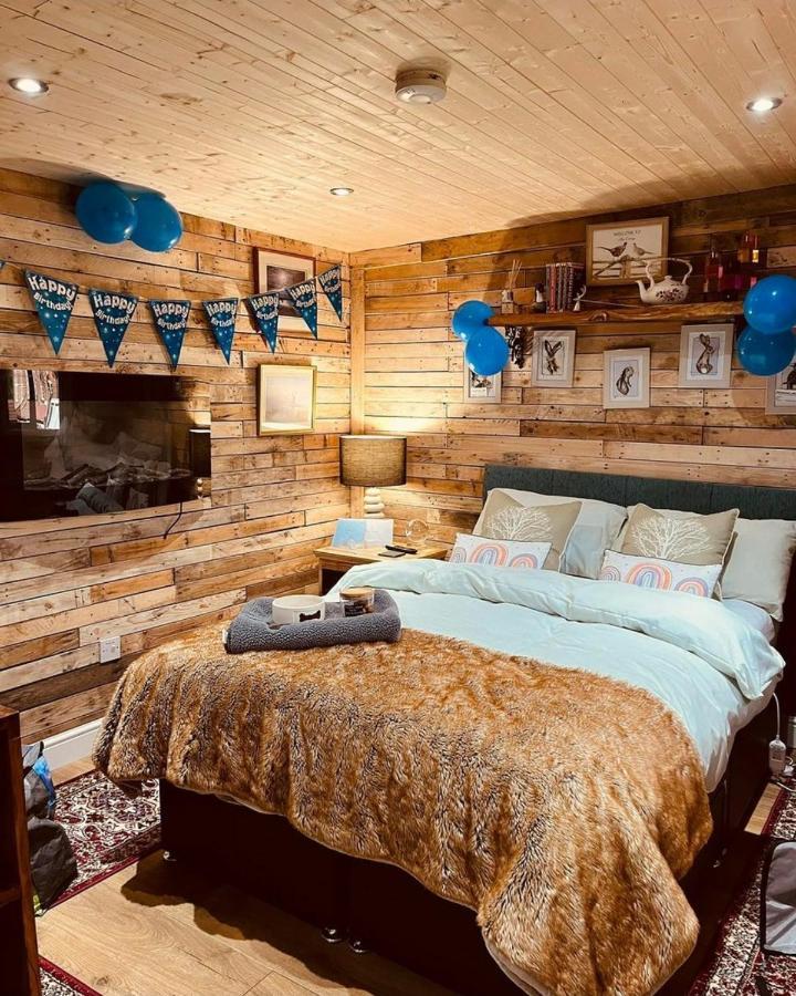 Lilac Cottage Cabin Swafield Bagian luar foto